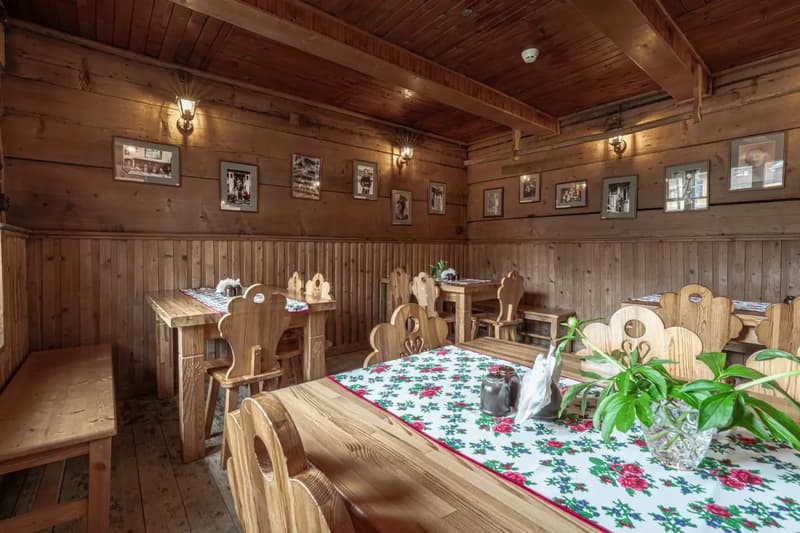 Interiér Karczmy U Wnuka, regionální restaurace v Zakopanem